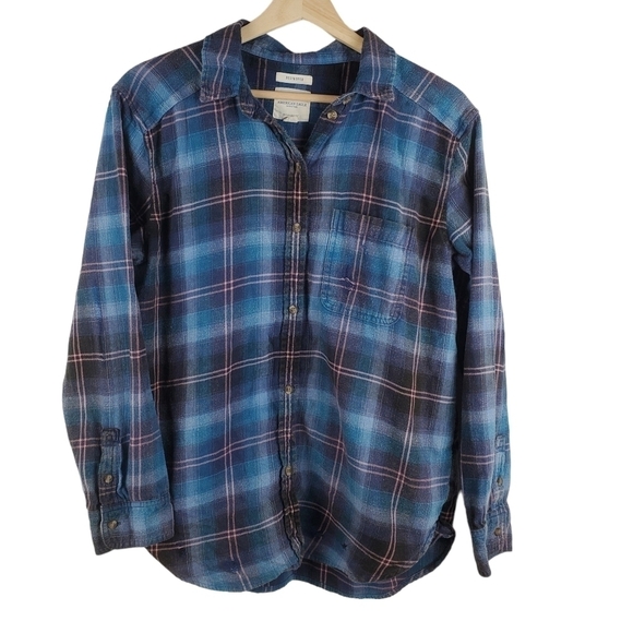AMERICAN Eagle Flannel Button Up Shirt Womens Small Destroyed Blue Pink Plaid - Picture 1 of 13